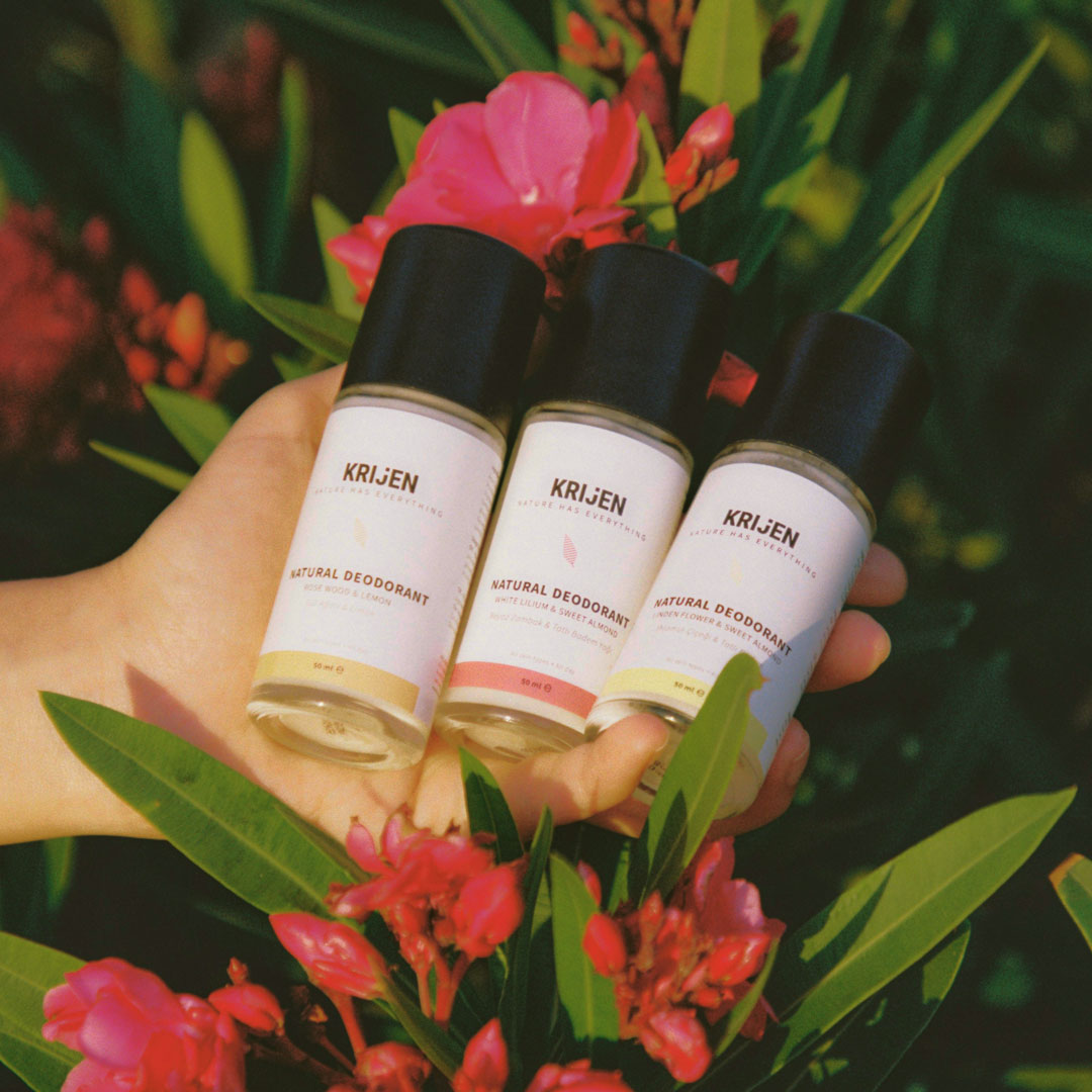 White Lily & Sweet Almond Roll-On Deodorant (50 ml)