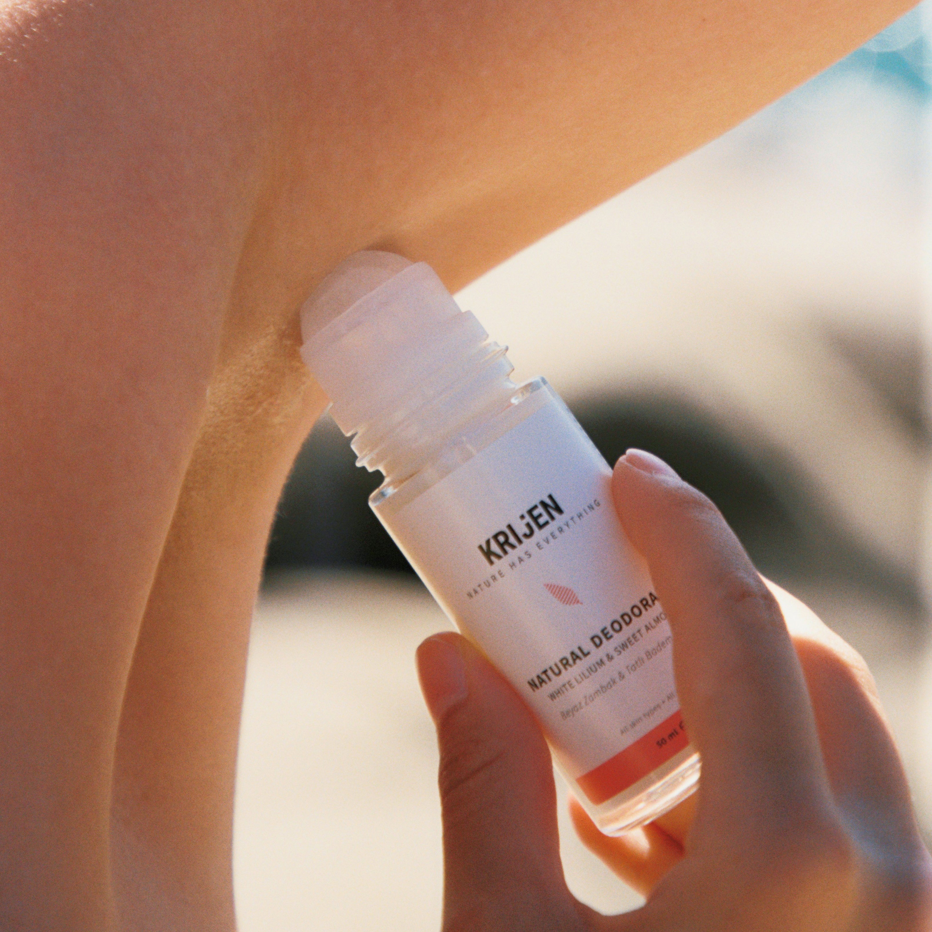 White Lily & Sweet Almond Roll-On Deodorant (50 ml)