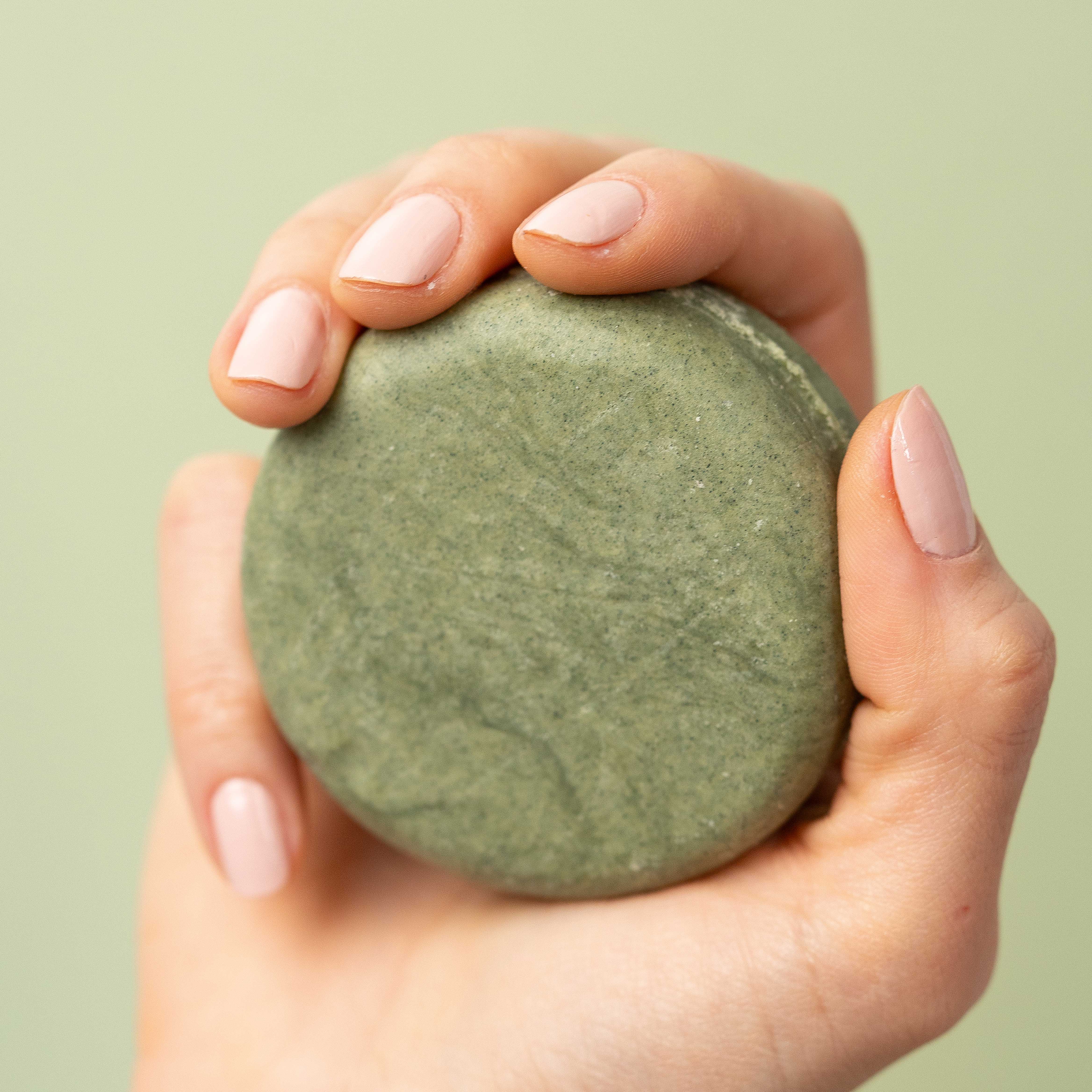 Revitalizing Spirulina & Witch Hazel Face and Body Cleansing Bar 95 gr